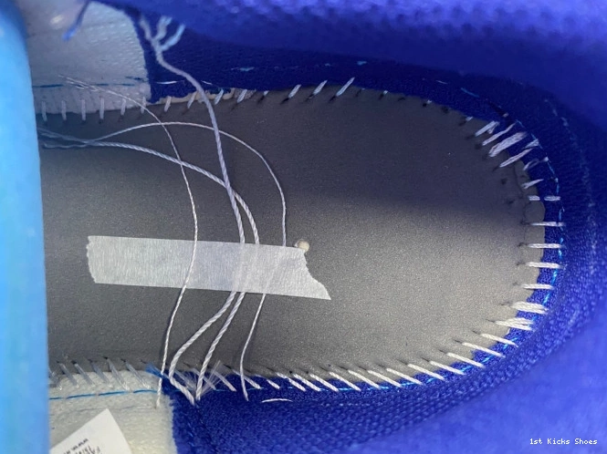 1st Kicks TRAVIS AIR OFF-WHITE X SCOTT X 1 DM7890-101 JORDAN CUSTOM 0823